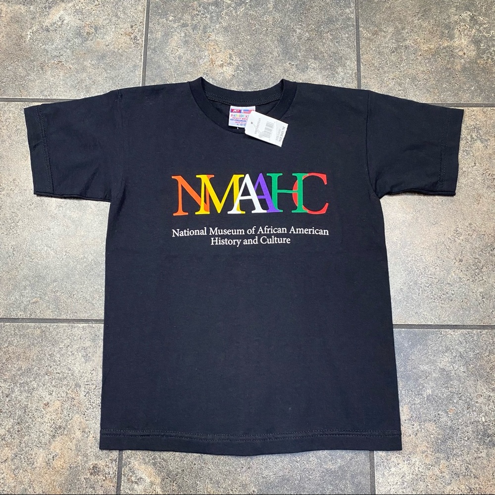 NEW! VTG Kid’s NMAAHC Short Sleeve T-Shirt Size Medium(10-12) W/Tags